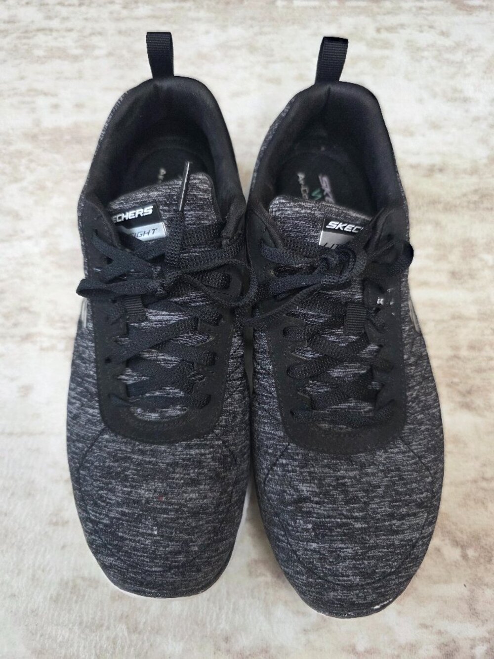Skechers Women’s Black Heathered Lightweight Sneakers – Size 7.5 Wide Fit